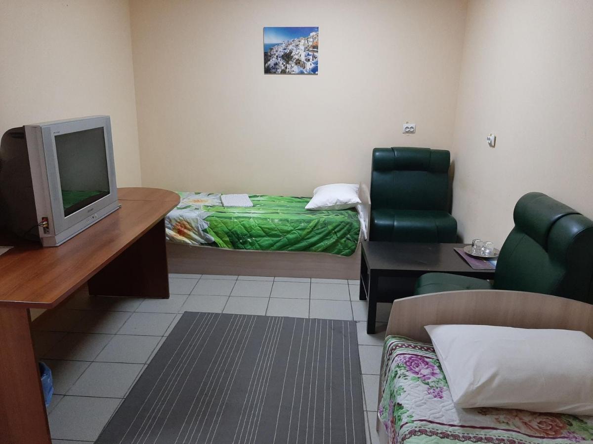 Motel Roza Vetrov Omszk Kültér fotó